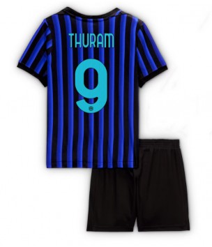 Billiga Inter Milan Marcus Thuram #9 Hemmatröja Barn 2025-26 Kortärmad (+ Korta byxor)